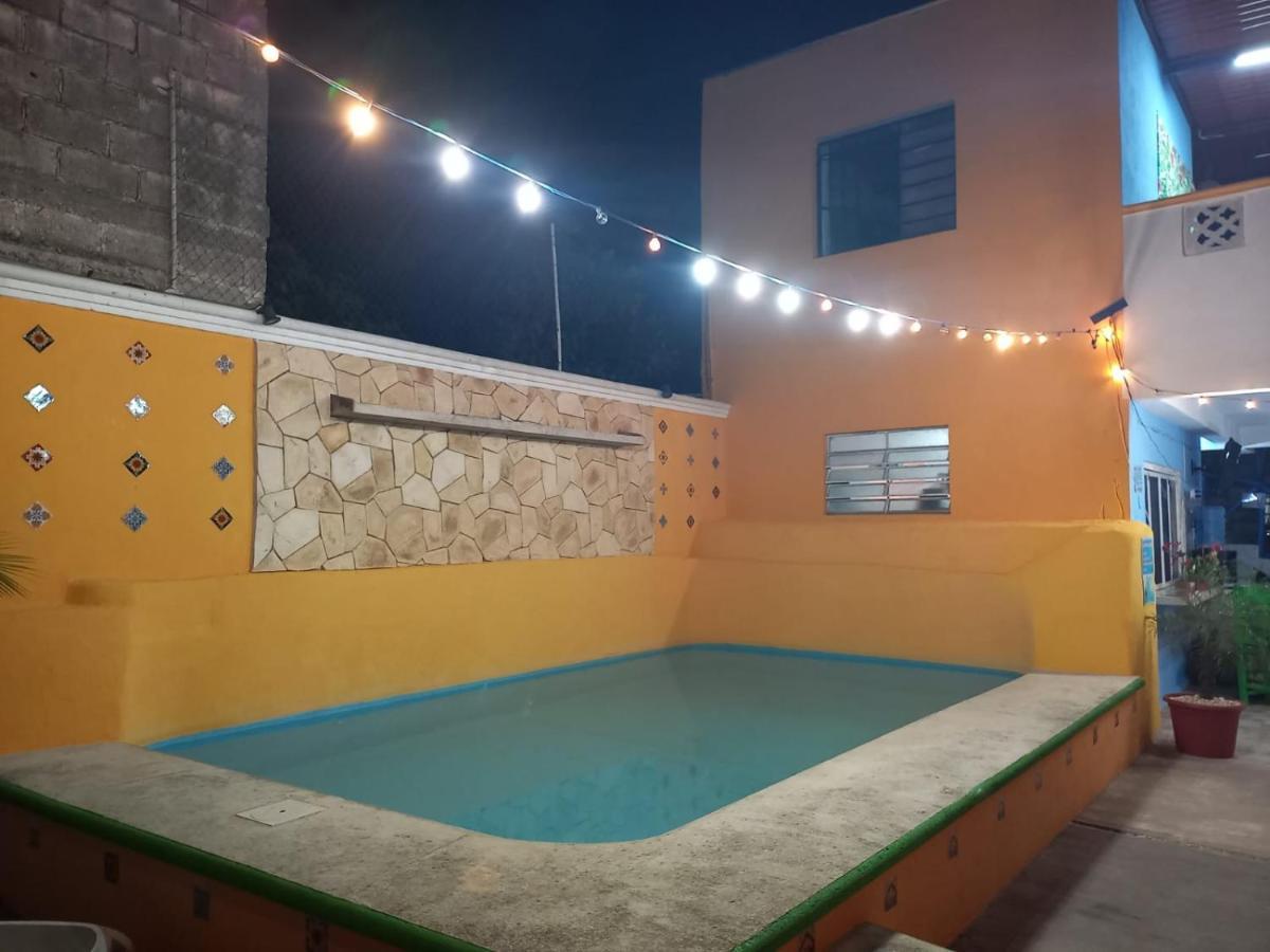 Casona Del Negro Aguilar Hotel Valladolid  Buitenkant foto